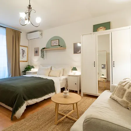 Fjaka - By Hoxilis Apartman *