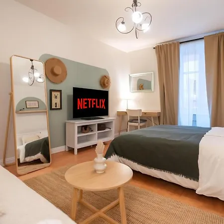 Fjaka - By Hoxilis Apartman Zadar