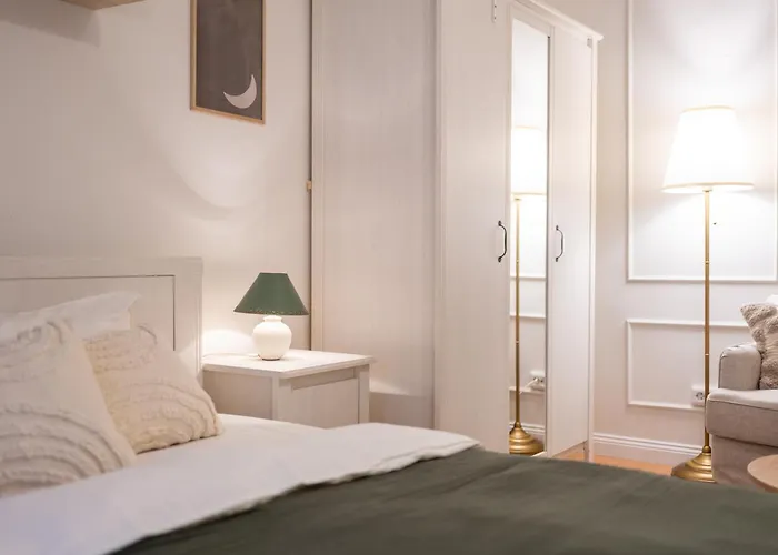 Fjaka - By Hoxilis Apartman *